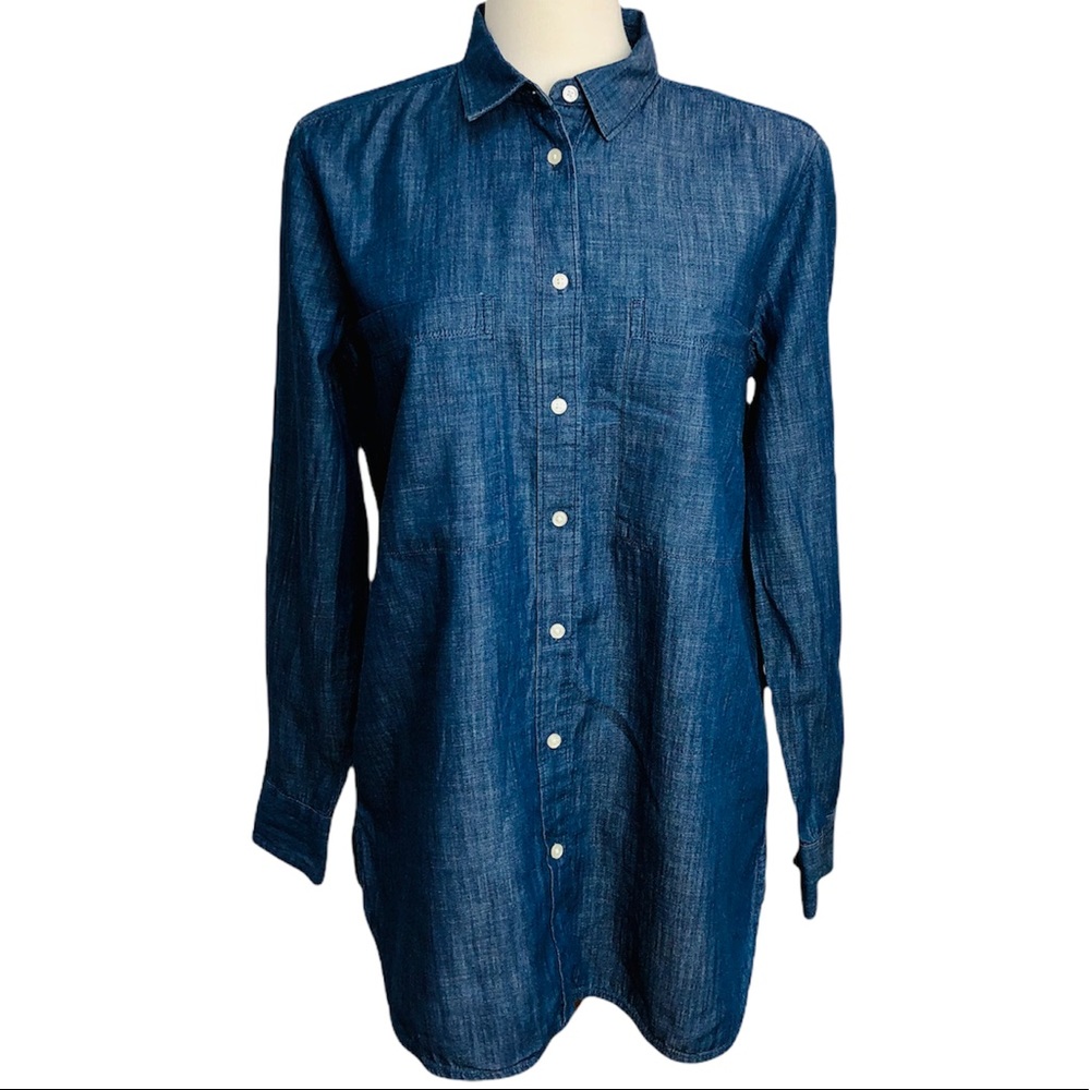 Ann Taylor Loft The Softened Shirt Women’s Size Medium Dark Wash with Pockets